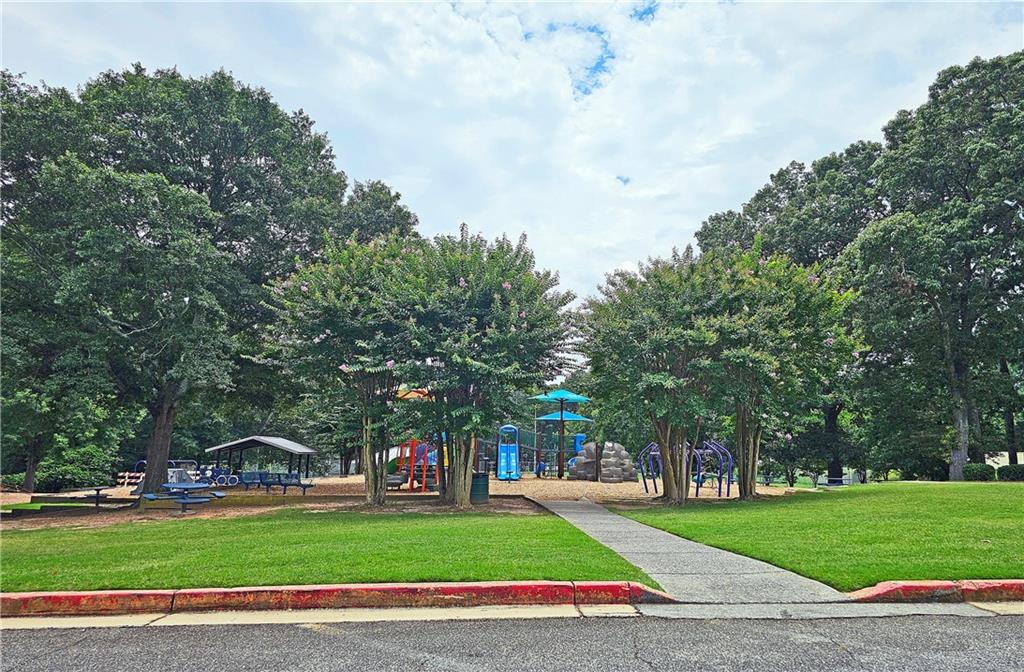 834 Frances Drive SE