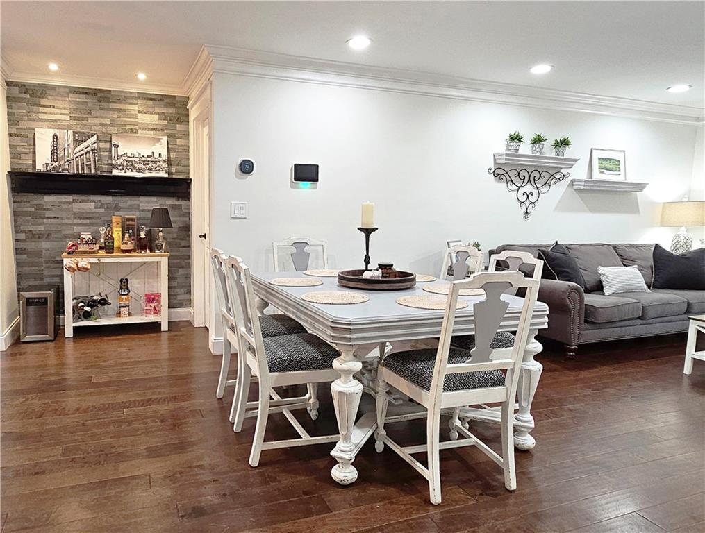 834 Frances Drive SE