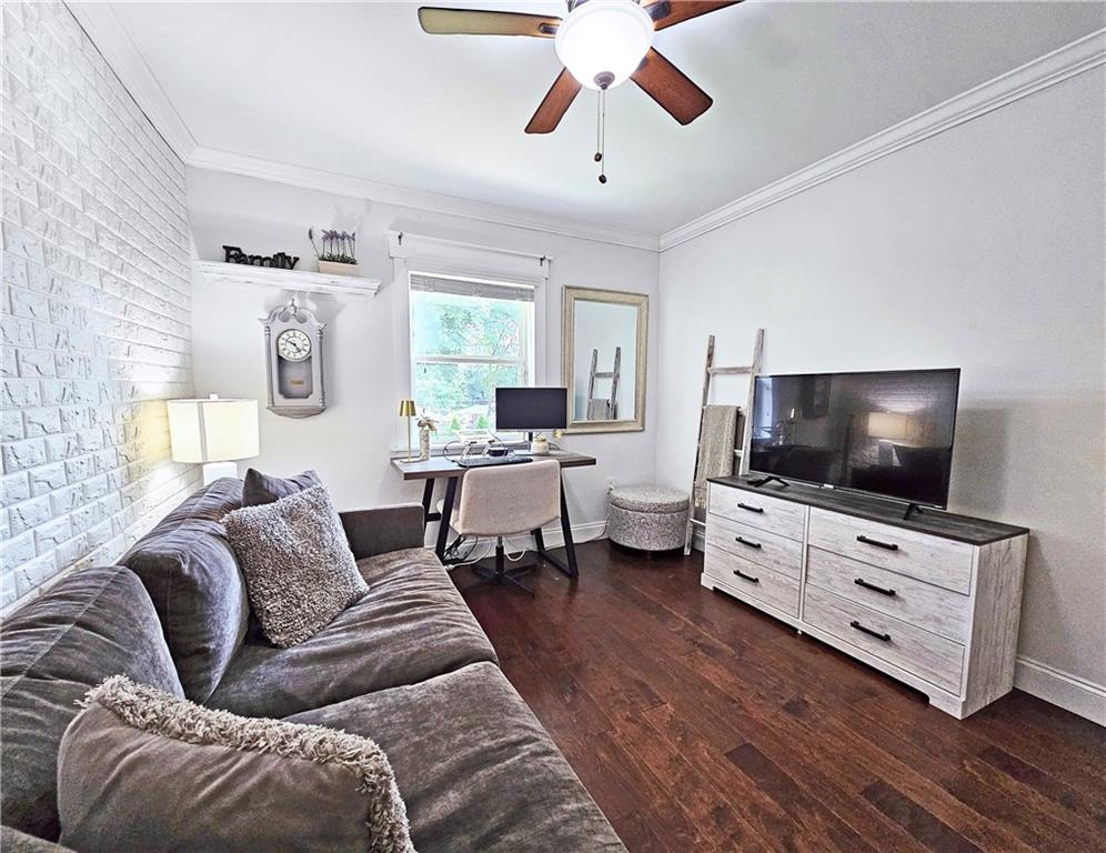 834 Frances Drive SE