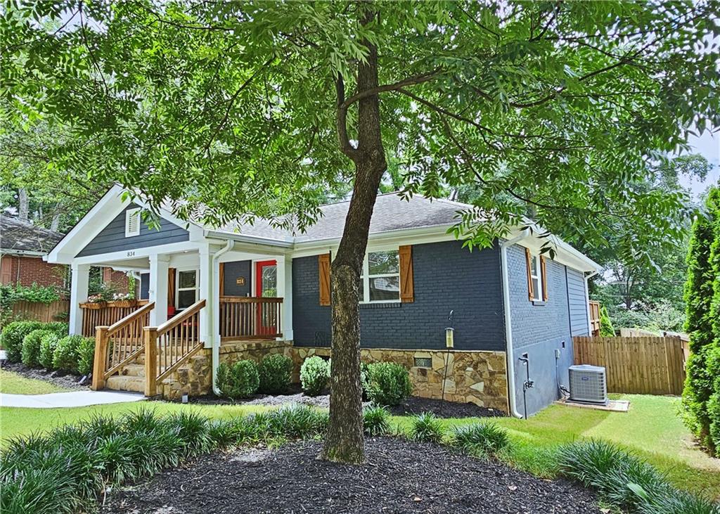 834 Frances Drive SE