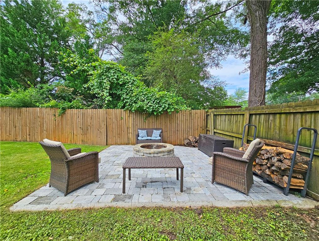 834 Frances Drive SE
