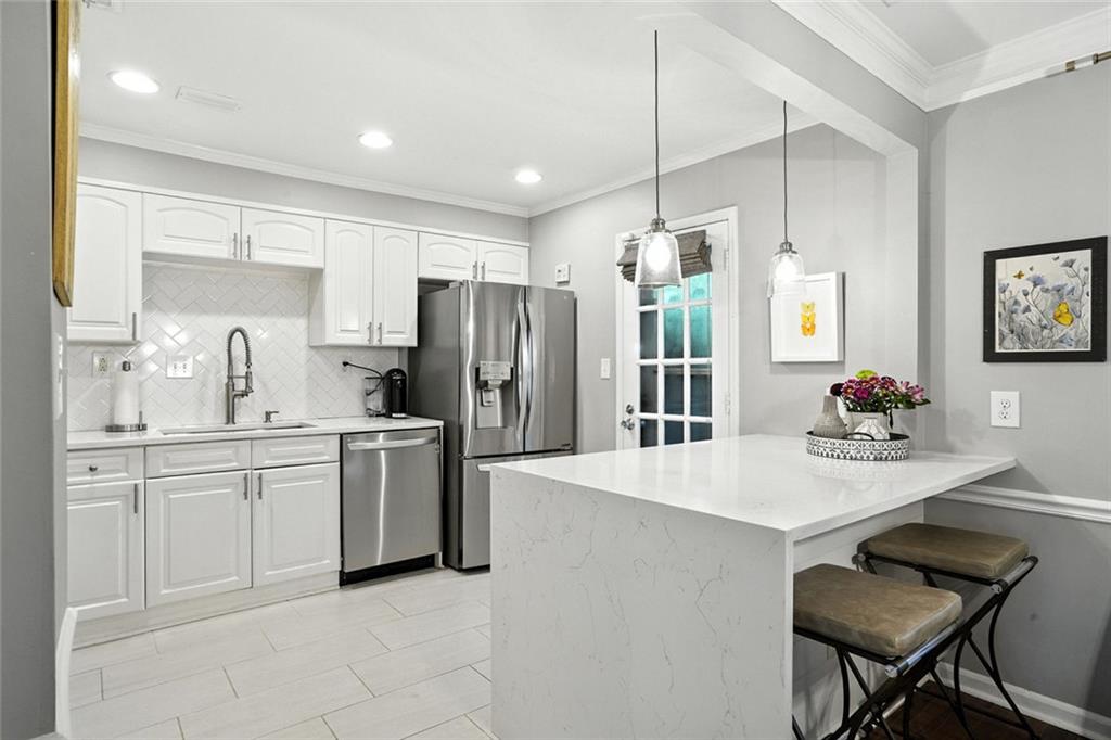 9 Independence Place NW