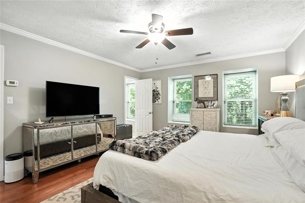 9 Independence Place NW