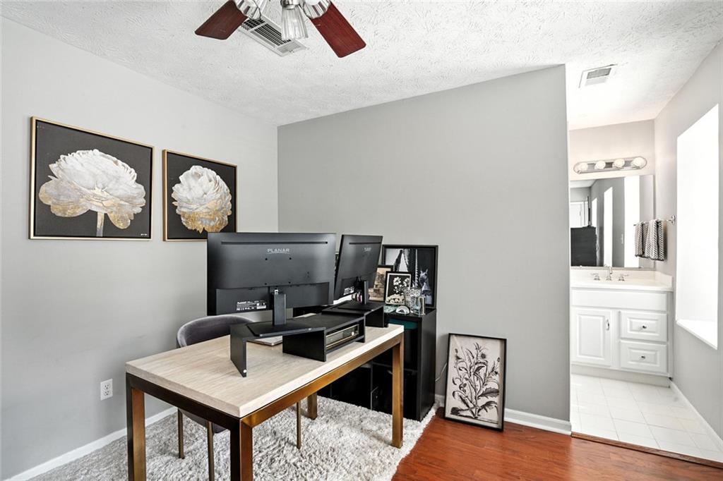 9 Independence Place NW