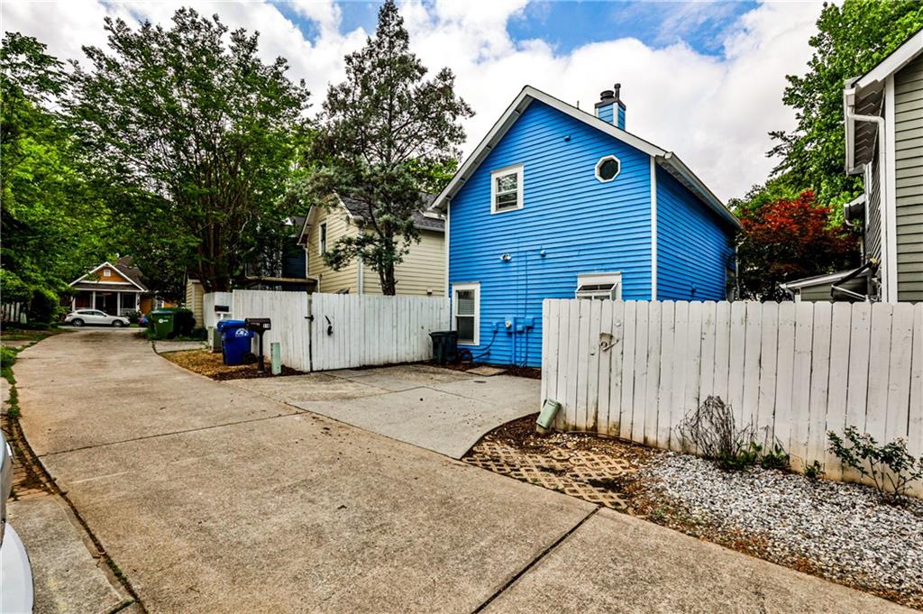 318 Glenwood Avenue SE