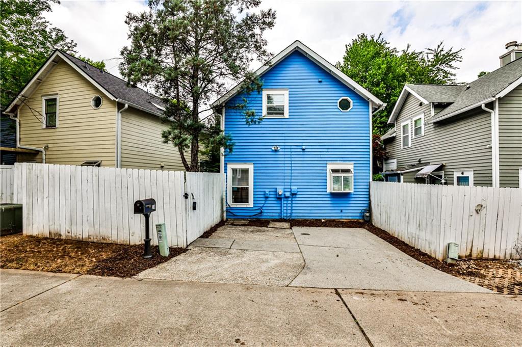 318 Glenwood Avenue SE