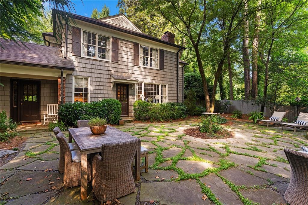 385 Camden Road NE