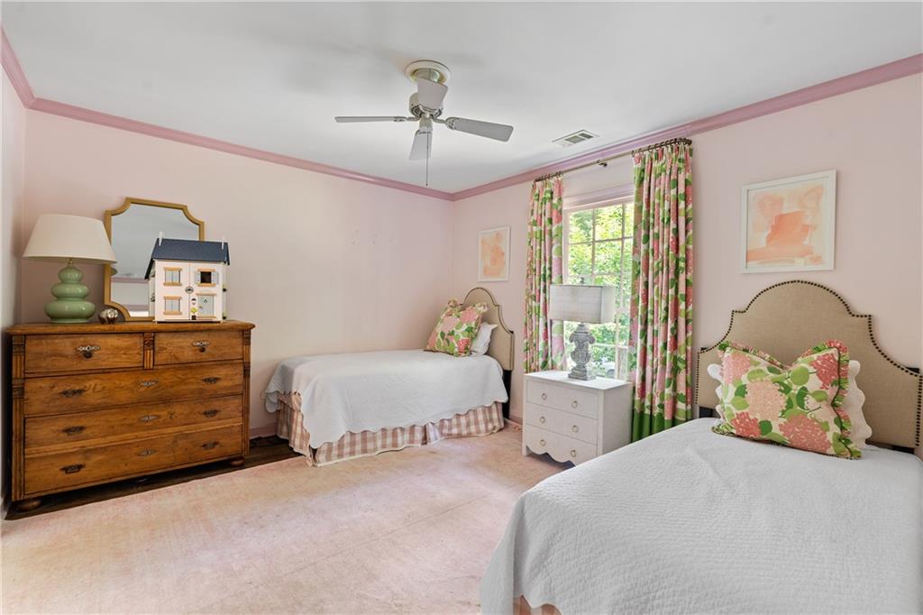 385 Camden Road NE