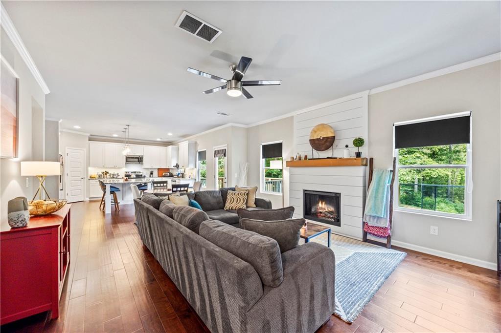 4564 White Horse Drive