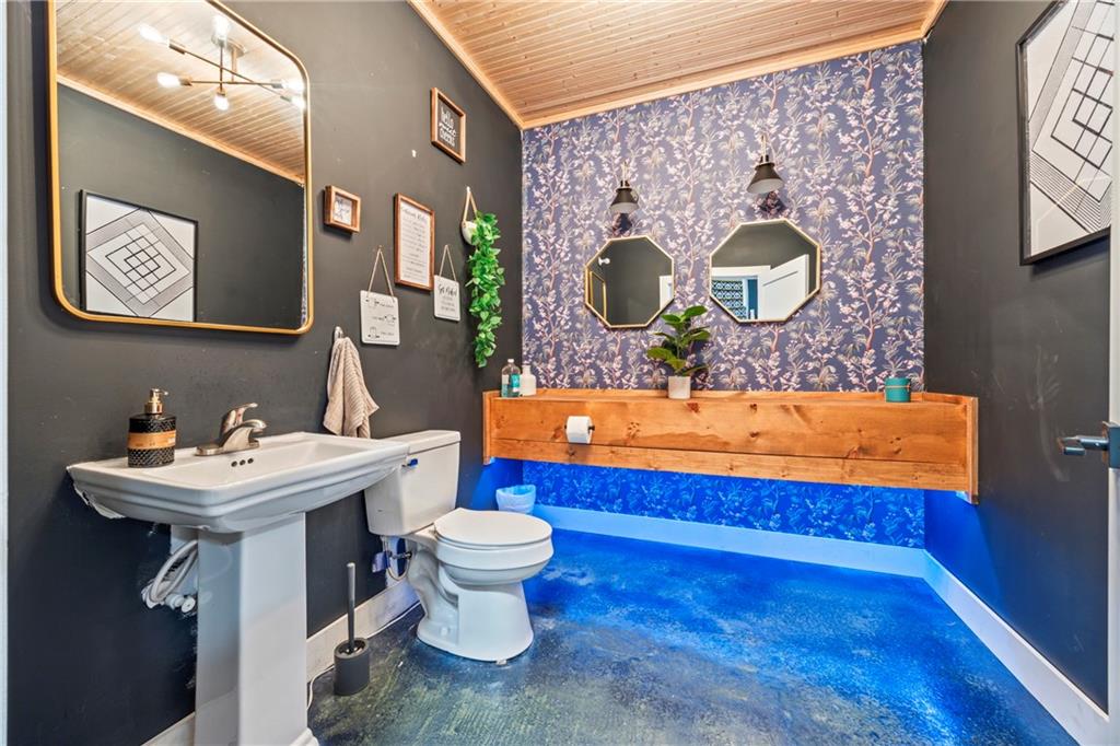 4564 White Horse Drive