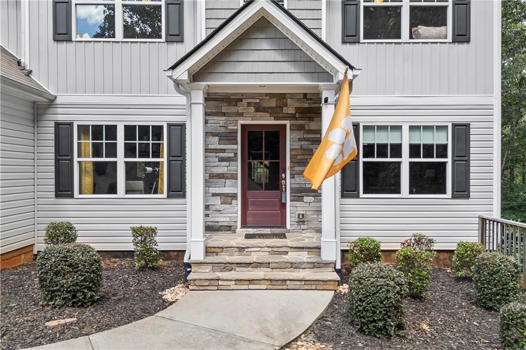 4564 White Horse Drive