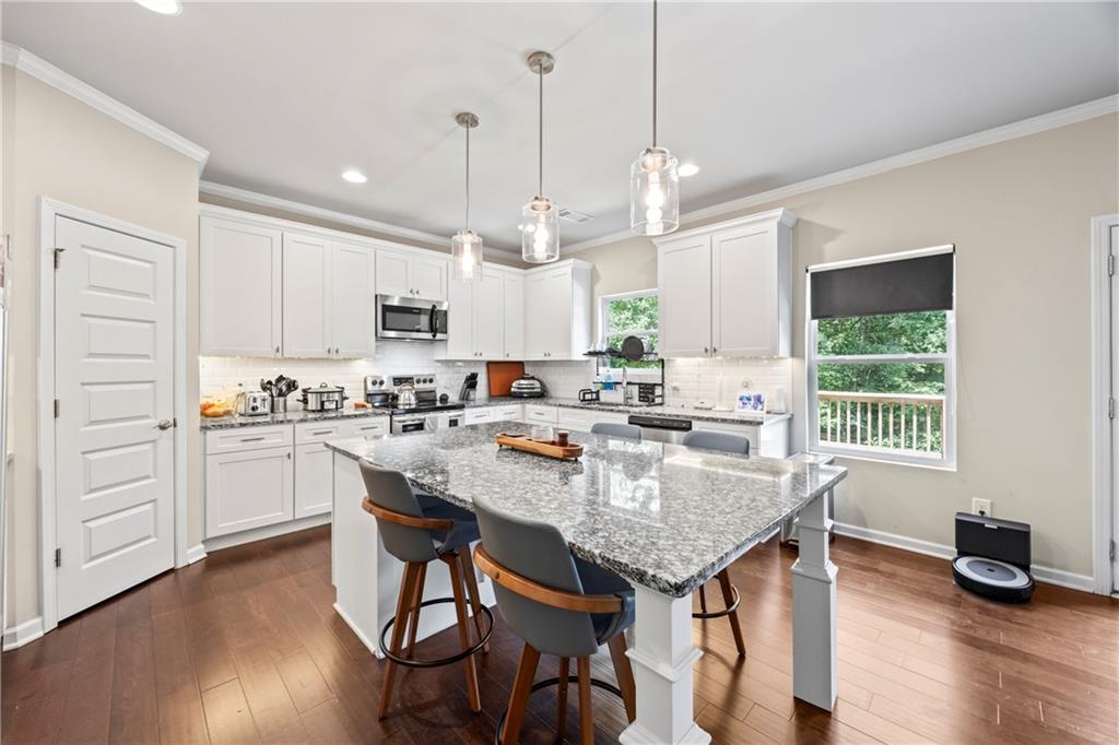 4564 White Horse Drive