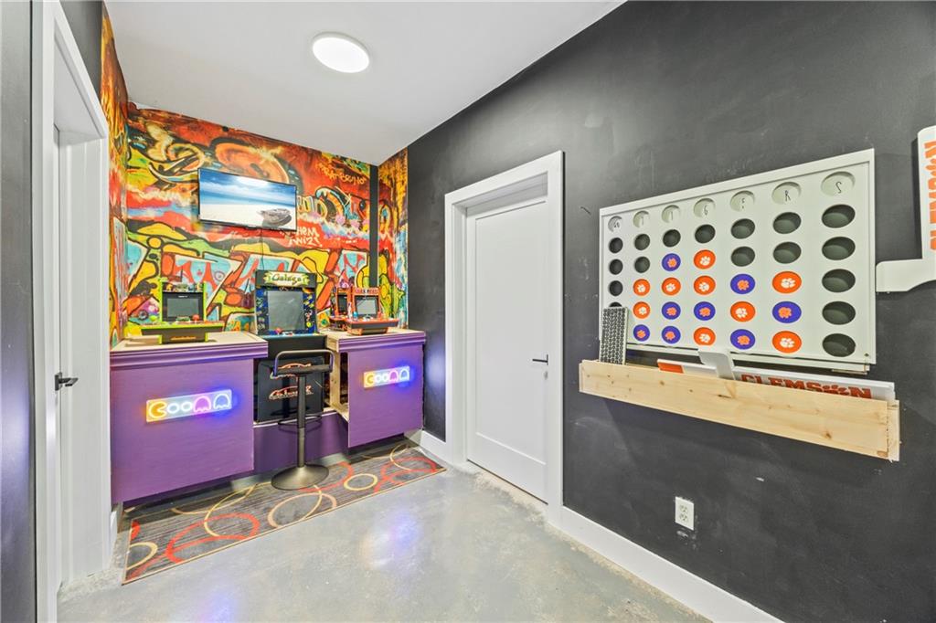 4564 White Horse Drive