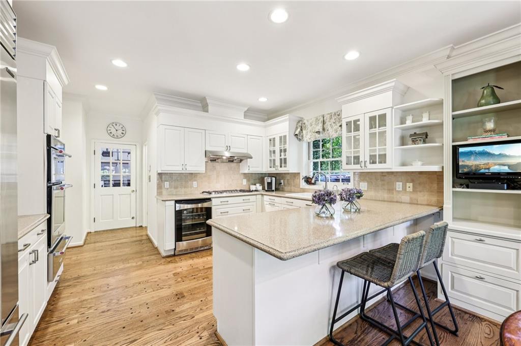 1382 W Wesley Road NW
