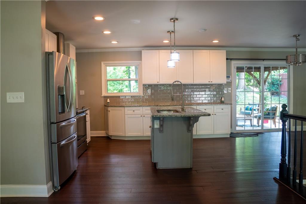 2465 Spring Drive SE