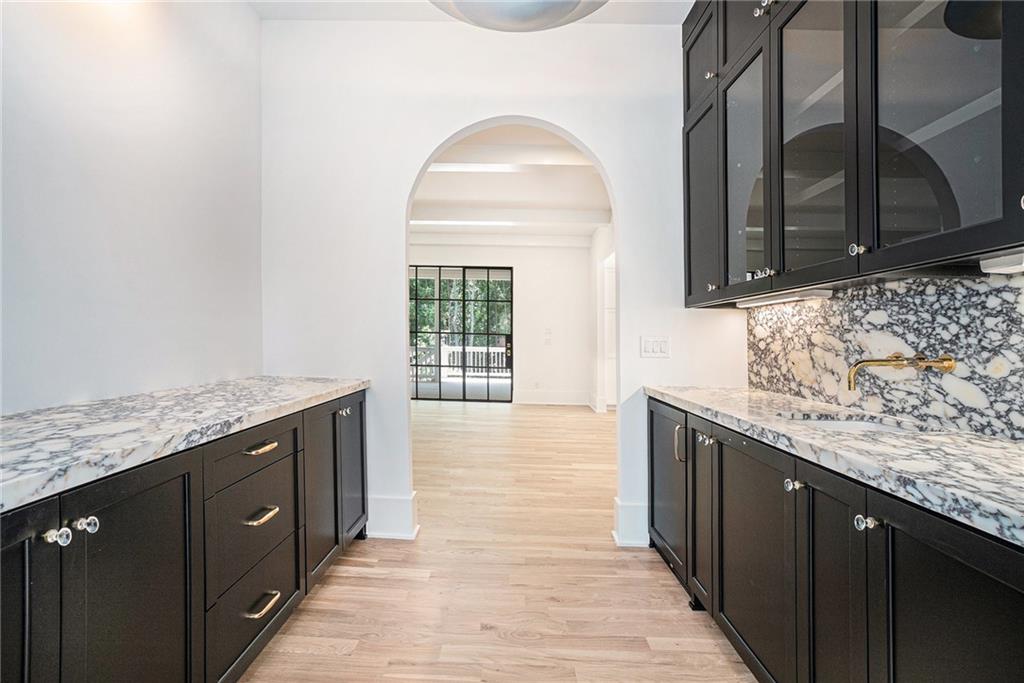 530 Old Cobblestone Drive