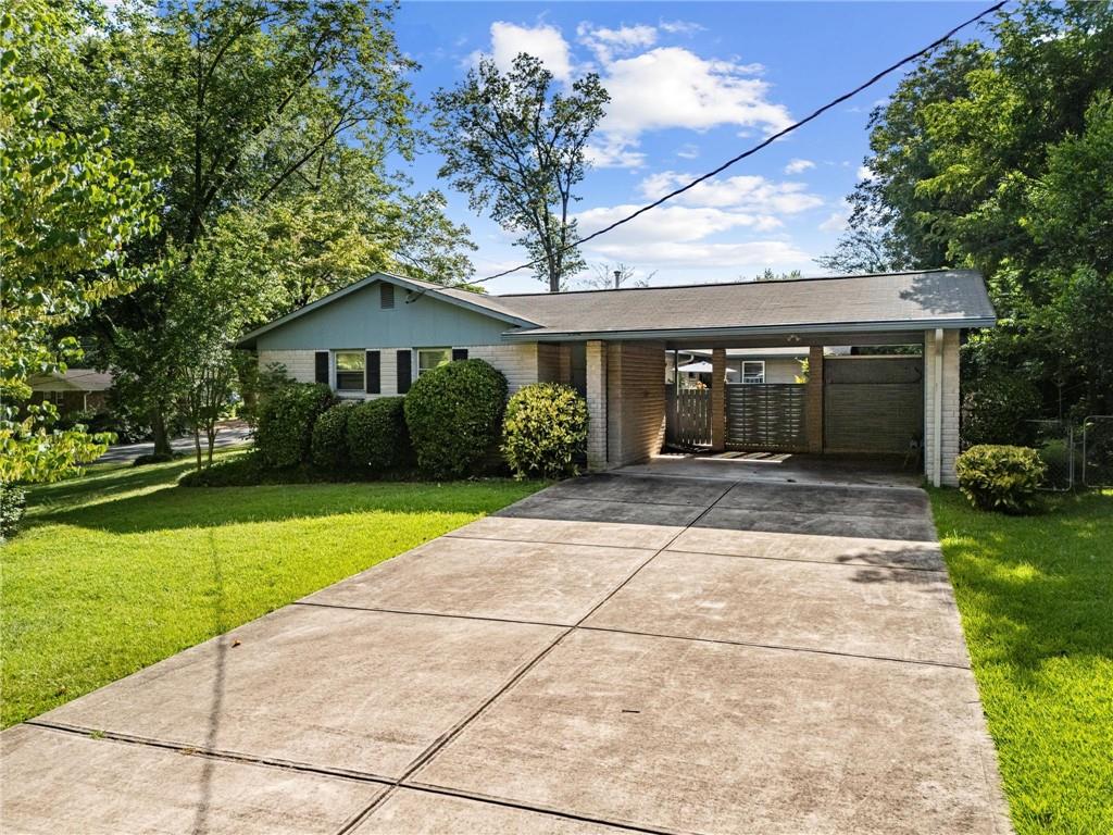 2219 Lisa Drive SE