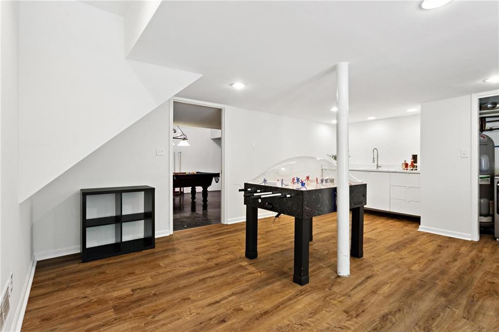 11 Ardmore Square NW