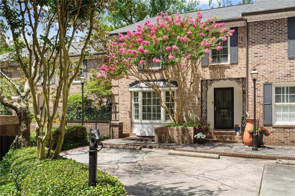 11 Ardmore Square NW
