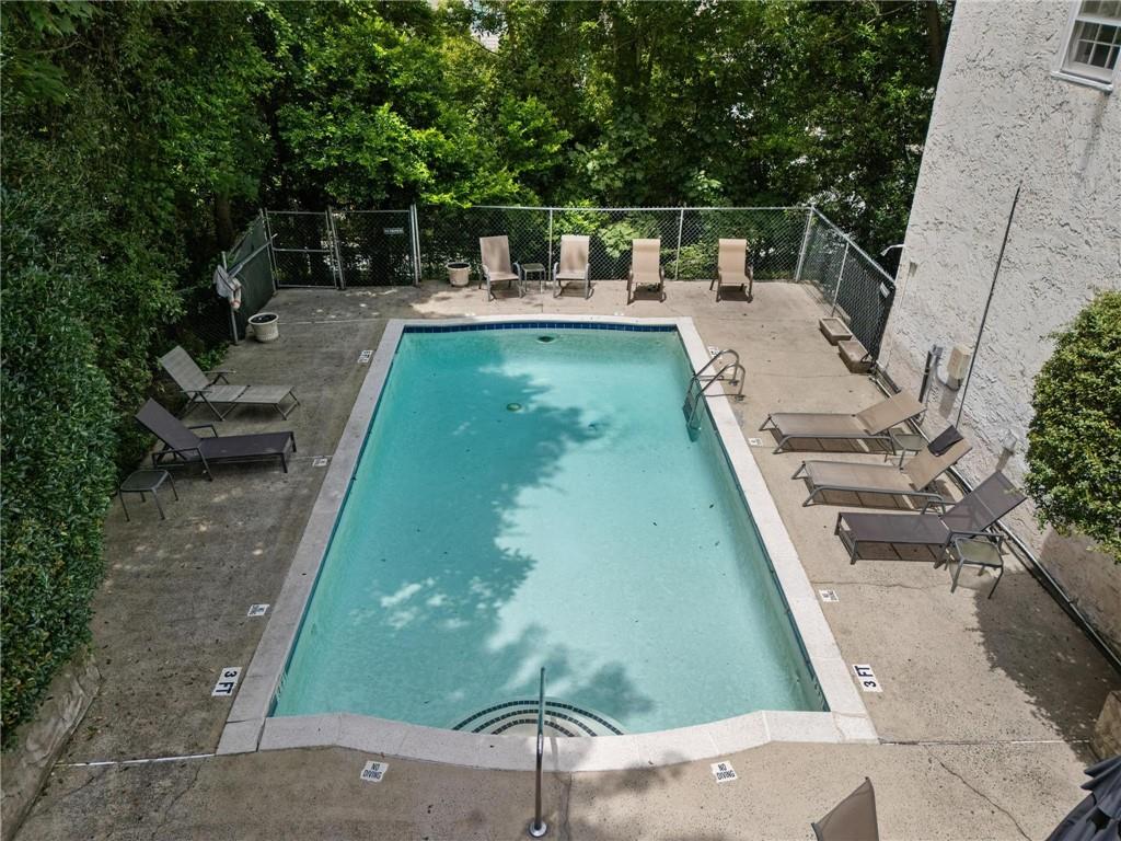 11 Ardmore Square NW