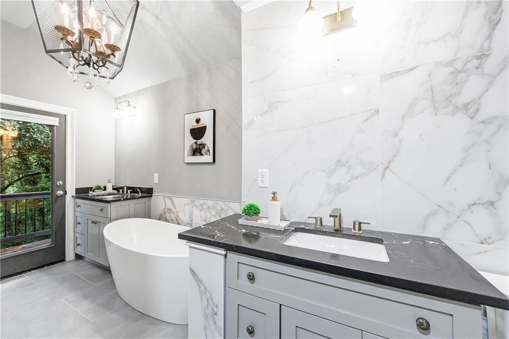 924 Peachtree Battle Avenue