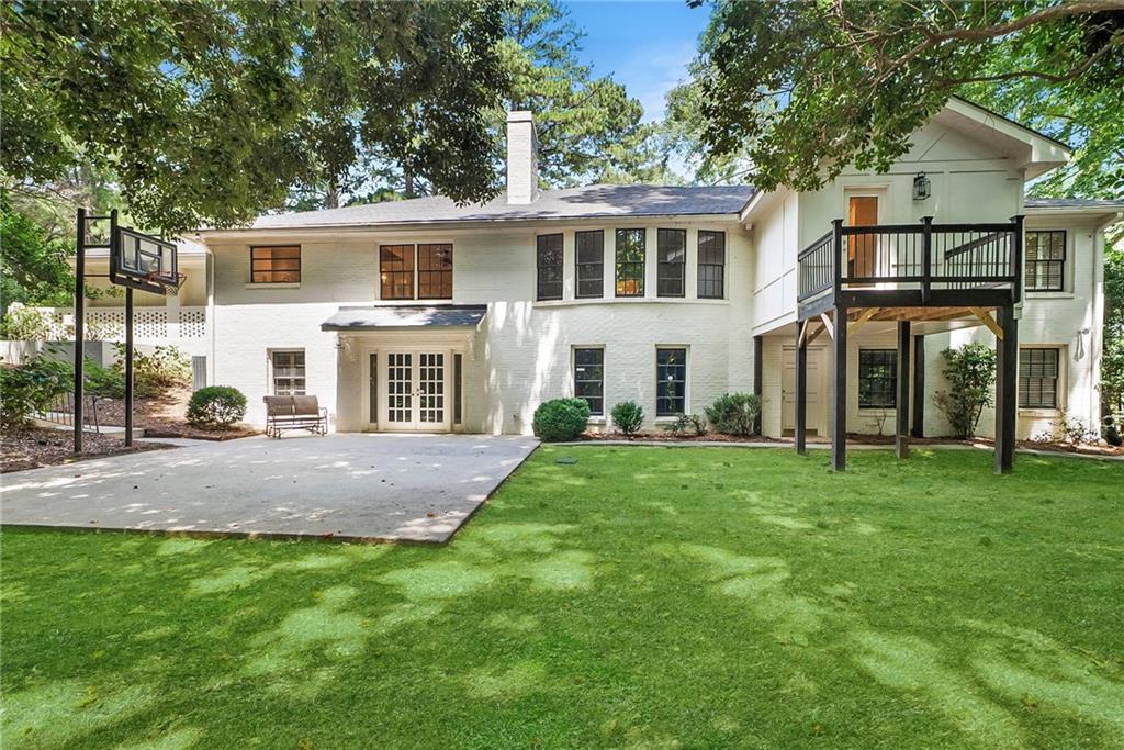 924 Peachtree Battle Avenue