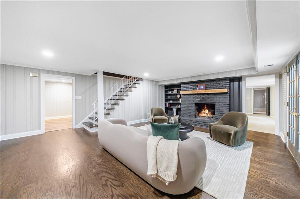 924 Peachtree Battle Avenue