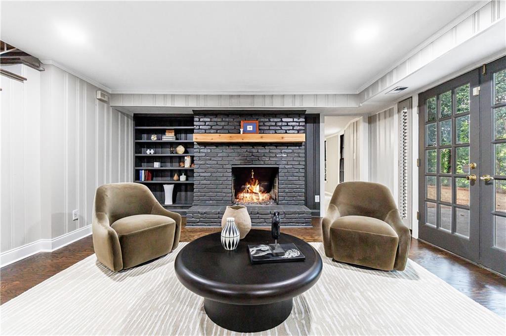 924 Peachtree Battle Avenue