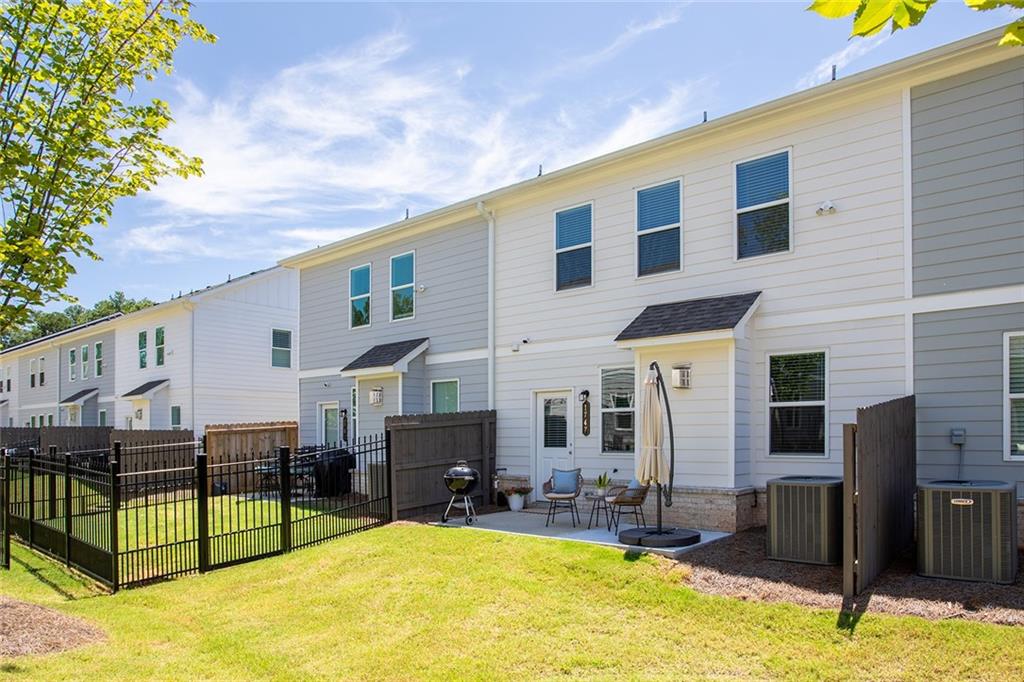 1747 Evanstad Way