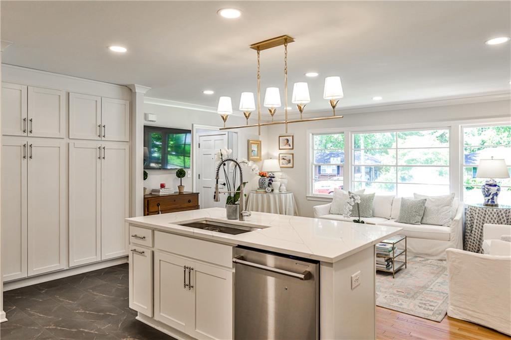 157 Normandy Drive SW