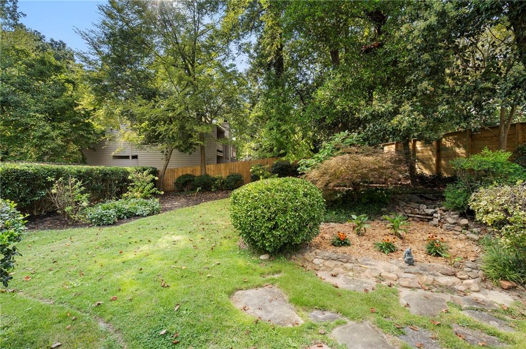 2512 Brookwood Drive NE