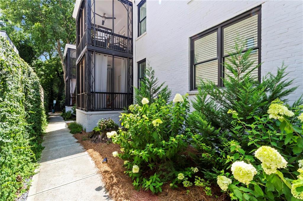 78 Peachtree Memorial Drive NW Unit 2