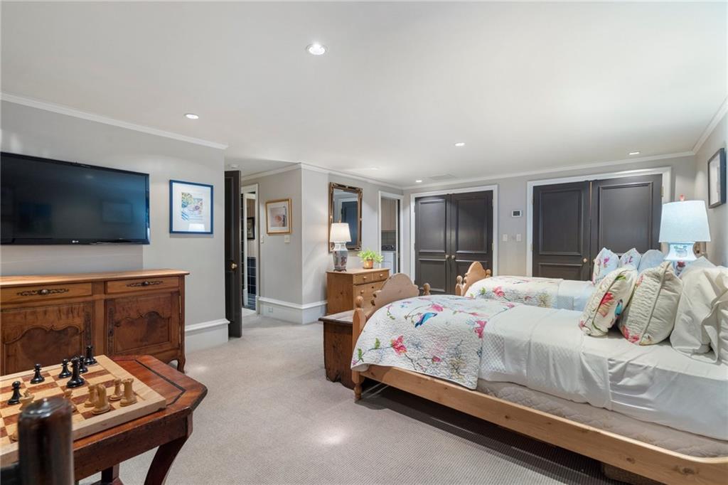 2525 Peachtree Road Unit 28