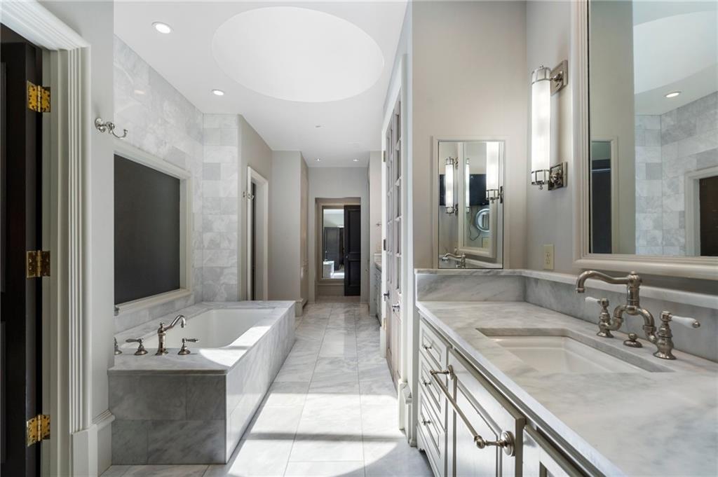 2525 Peachtree Road Unit 28