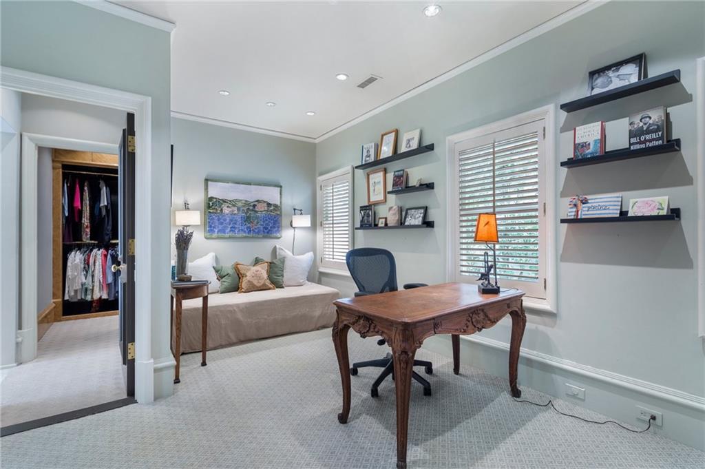 2525 Peachtree Road Unit 28