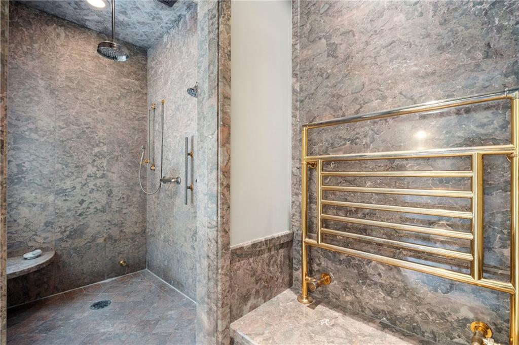 2525 Peachtree Road Unit 28