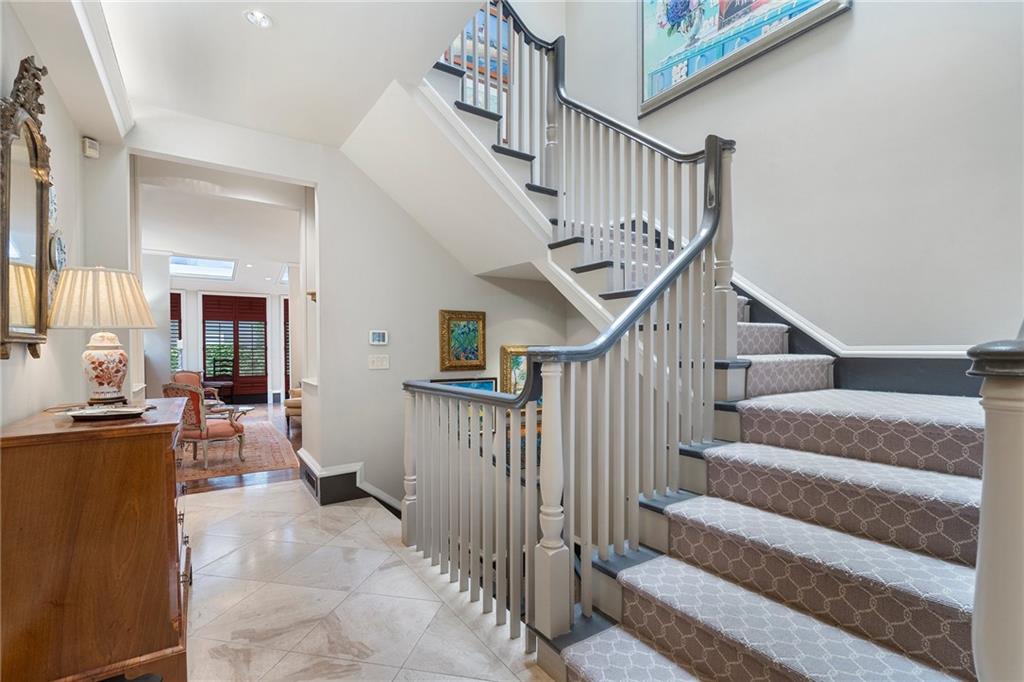 2525 Peachtree Road Unit 28