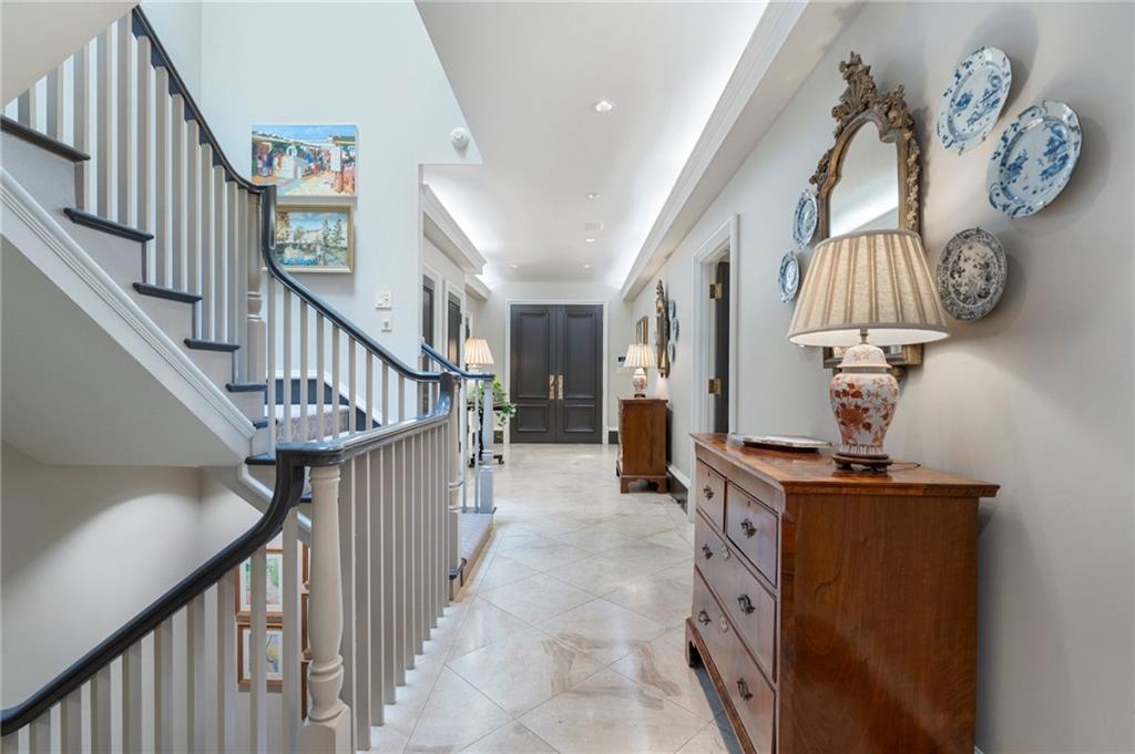 2525 Peachtree Road Unit 28