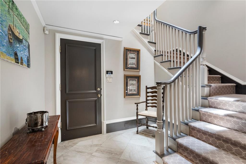 2525 Peachtree Road Unit 28