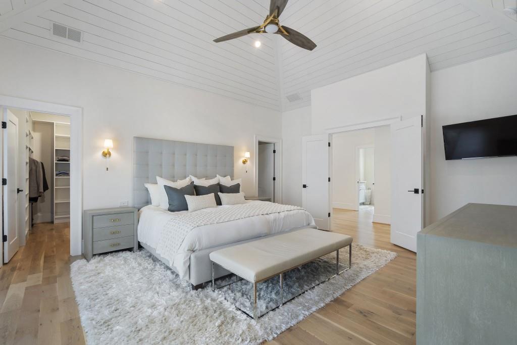 3338 Breton Circle