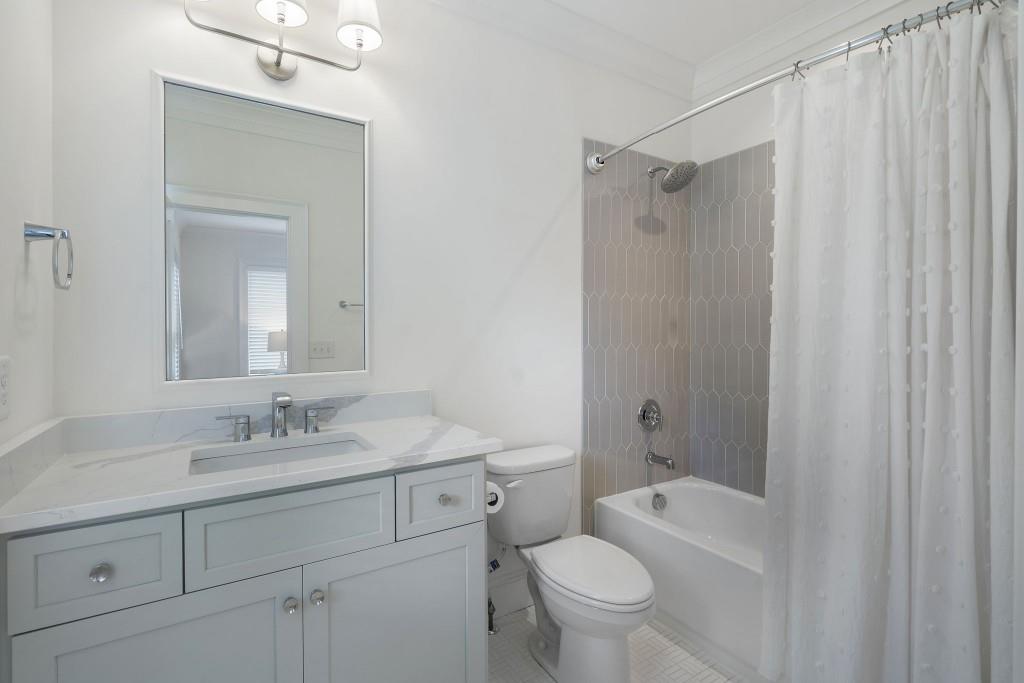 3338 Breton Circle