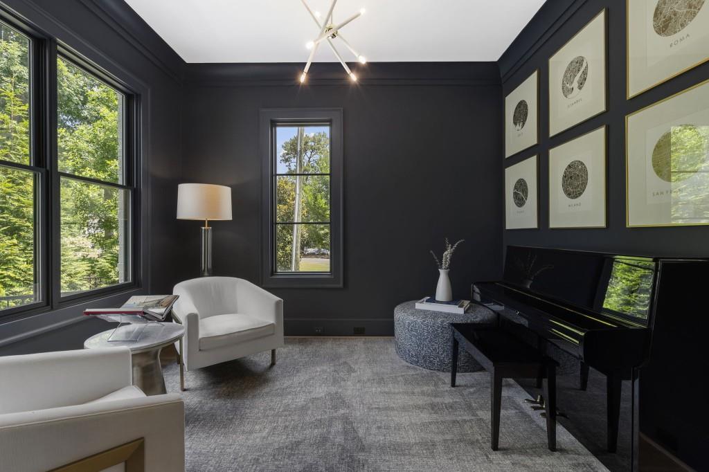 3338 Breton Circle
