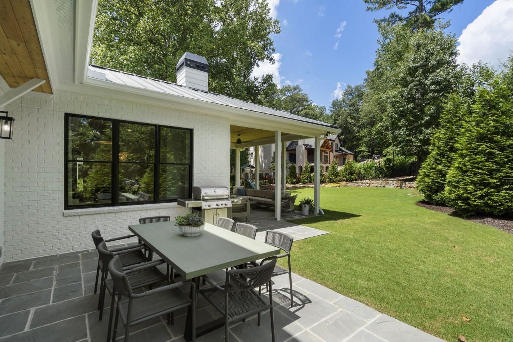 3338 Breton Circle