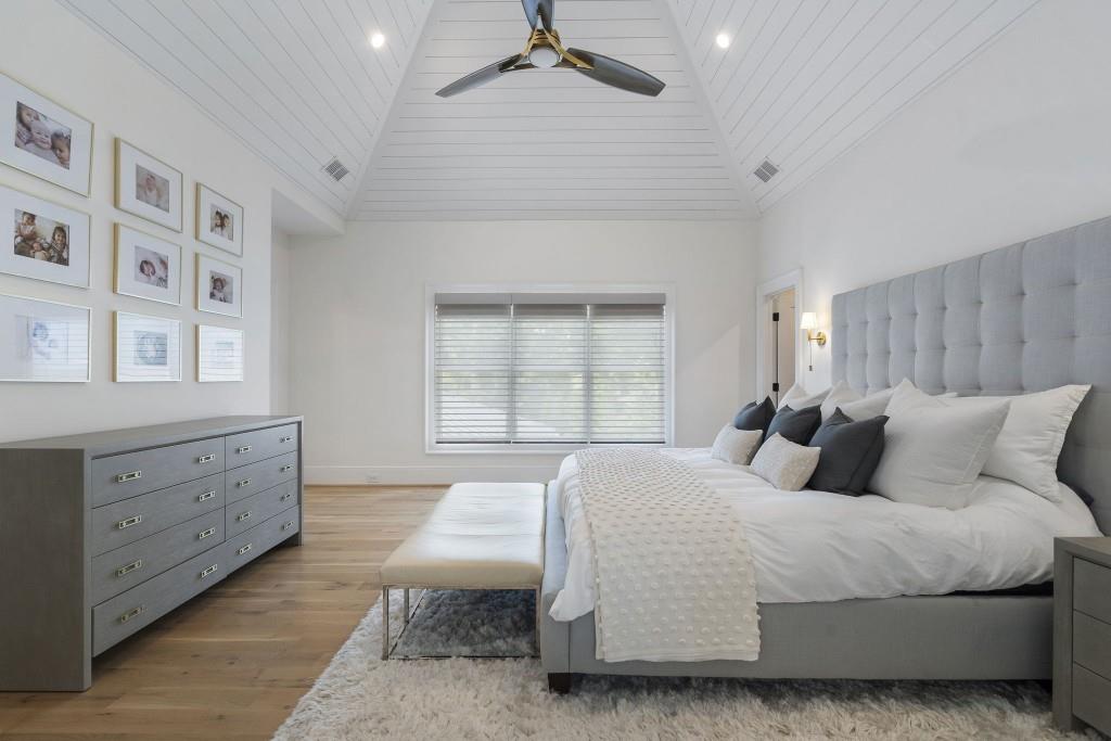 3338 Breton Circle