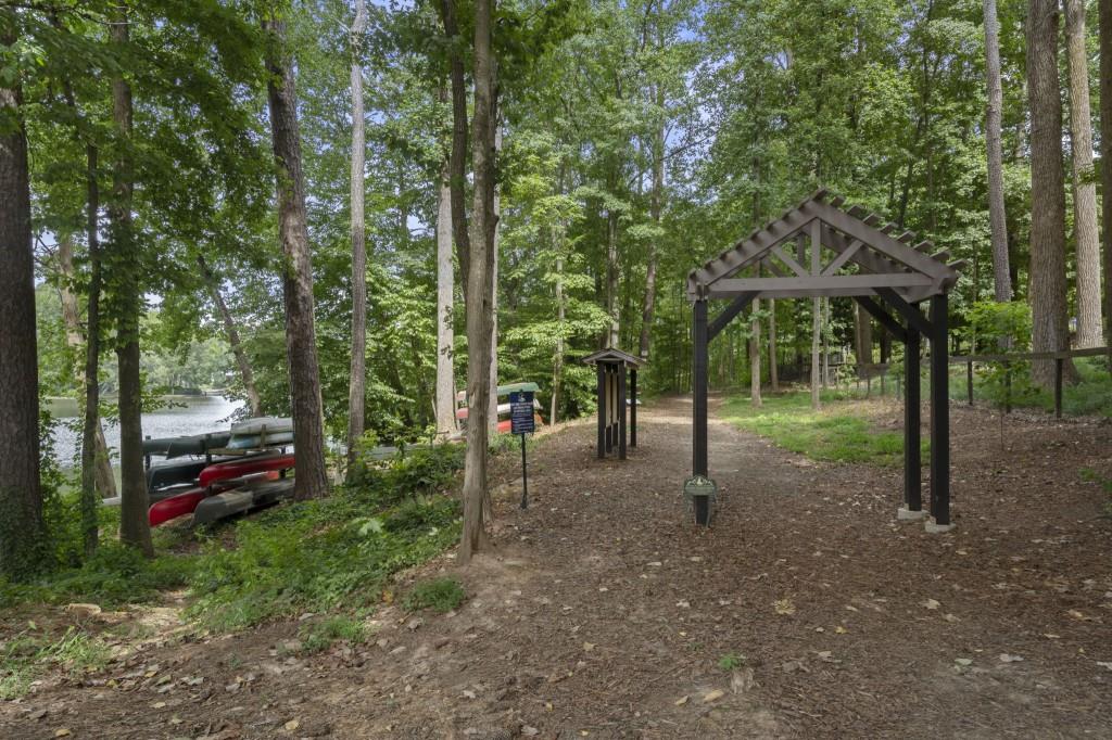 3338 Breton Circle