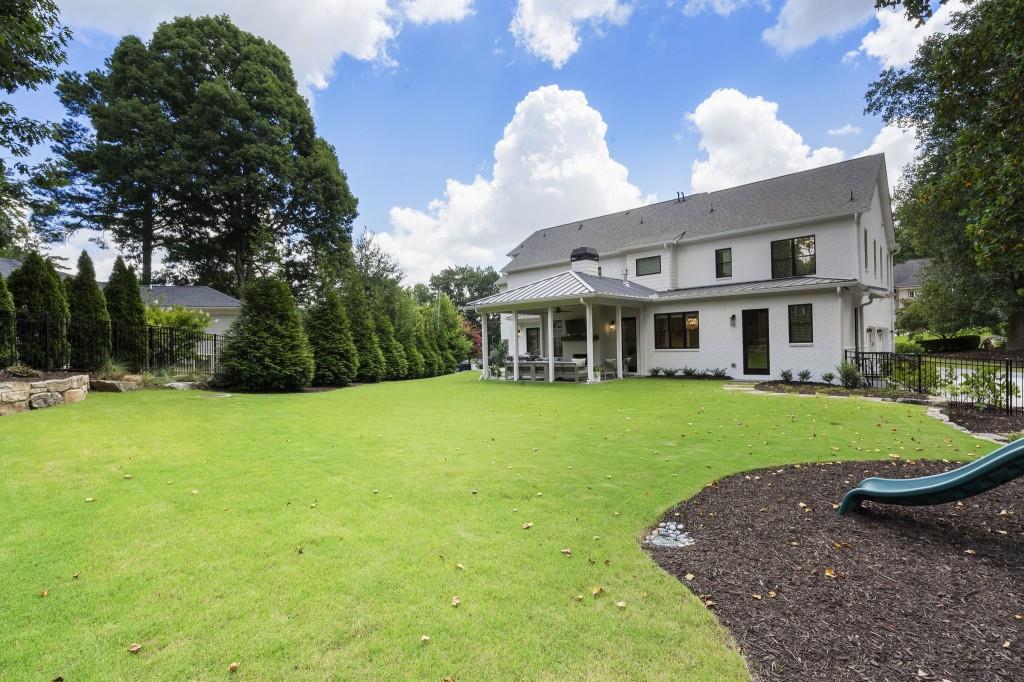 3338 Breton Circle