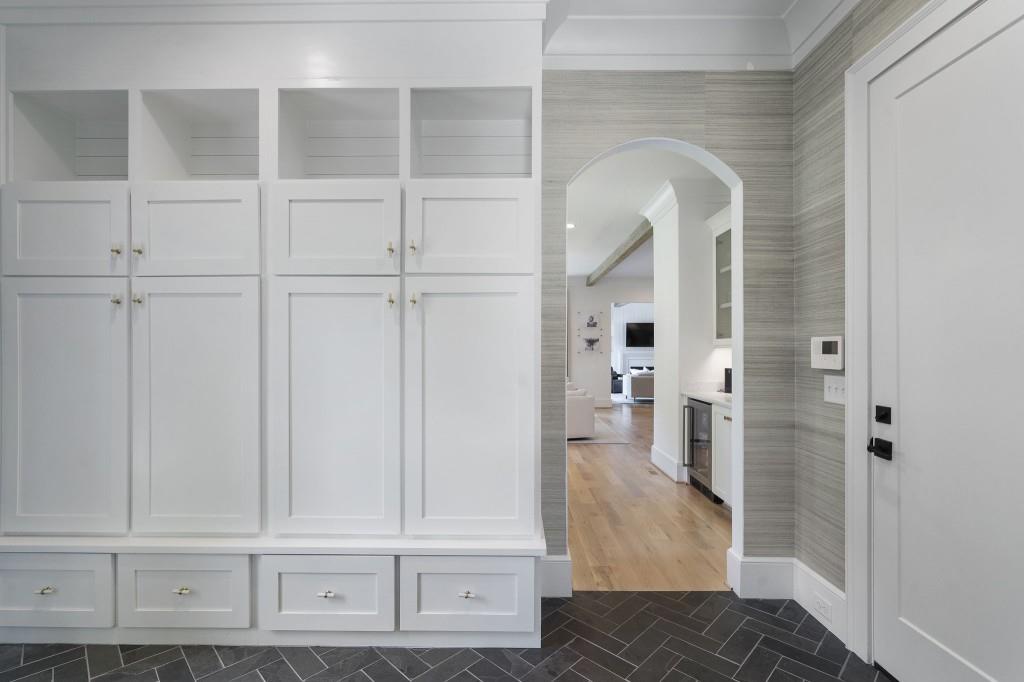 3338 Breton Circle