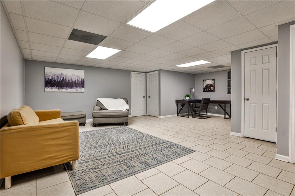 5009 Henson Drive SW