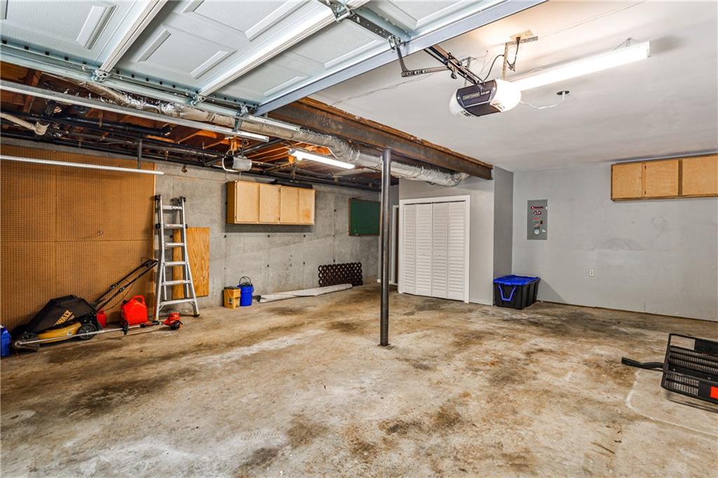 5009 Henson Drive SW