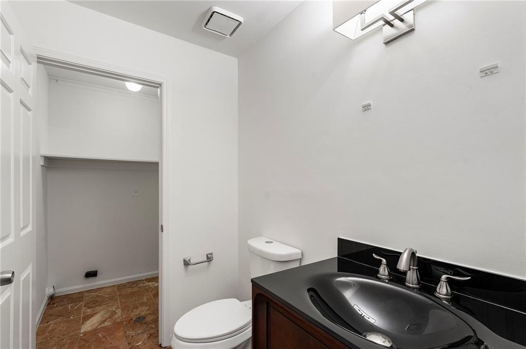 504 Dunwoody Chace Unit 5